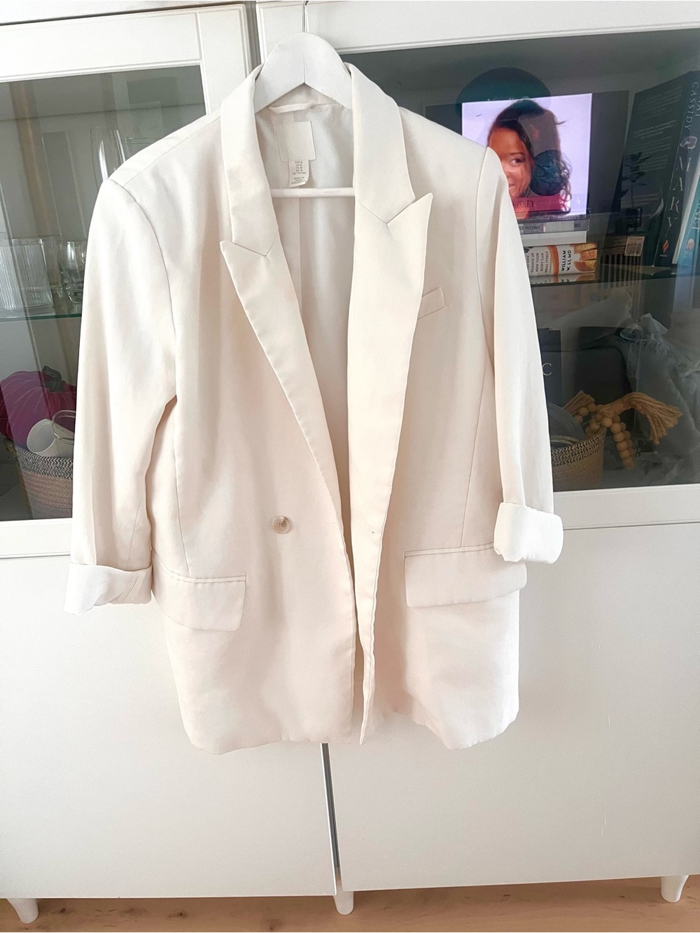 Off-White Oversized Blazer with Notch Lapel